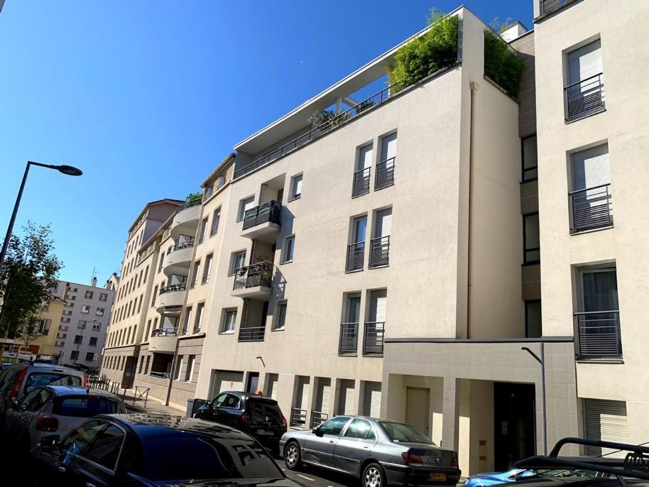 Appartement Beau studio tout confort au calme avec parking . à Villeurbanne Extérieur photo